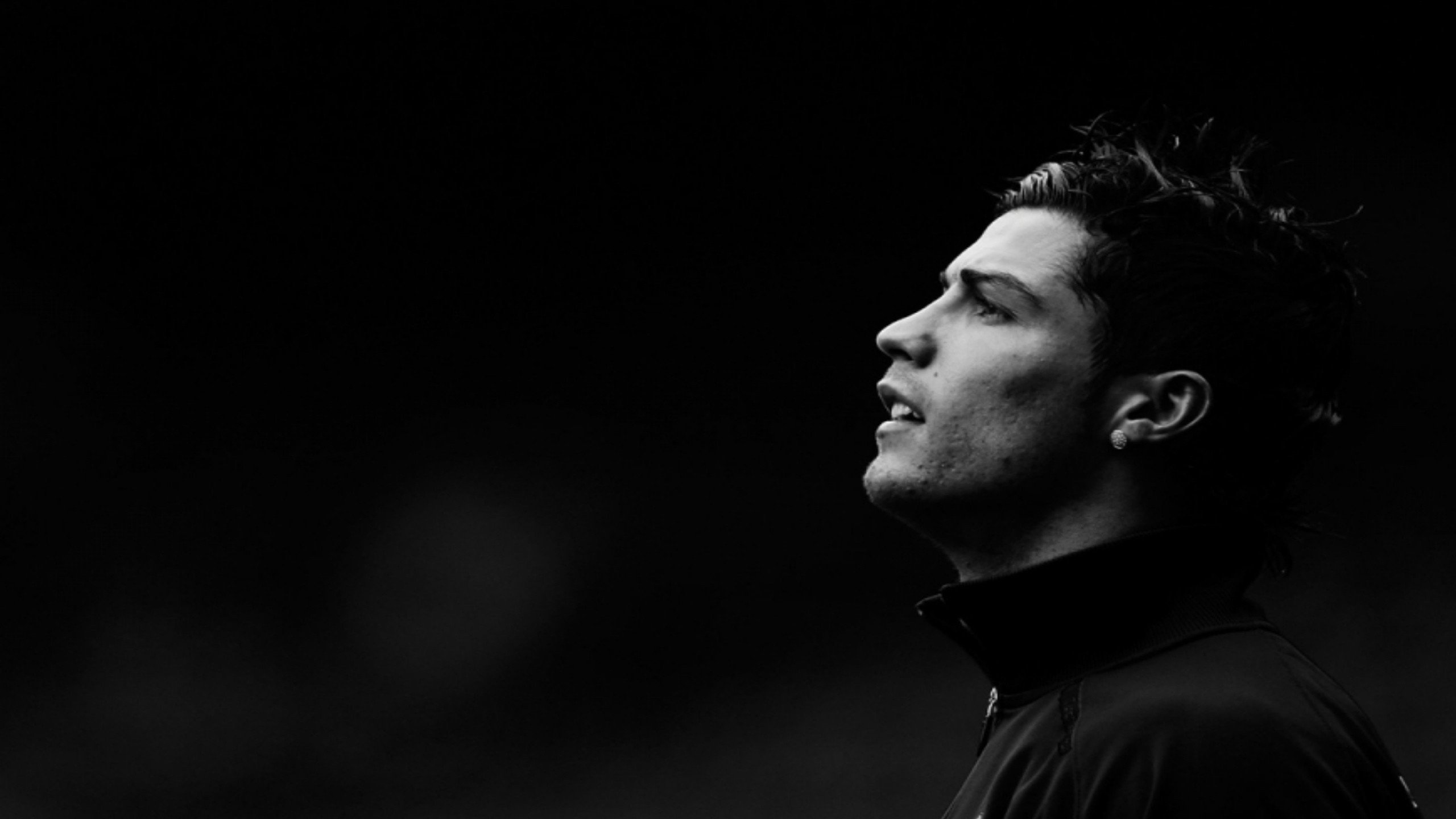 开云体育视频直播-封神之夜，迪亚斯双响炮击穿铁血战车，门神铁幕铸就哥伦比亚逆袭神话